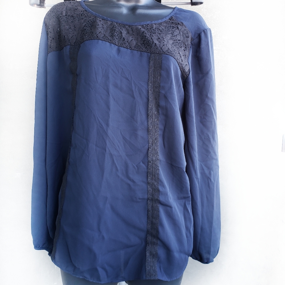 Denver Hayes Navy Lightweight Longsleeves Top NWT